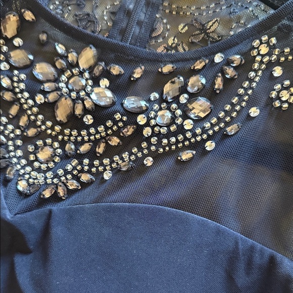 Alex Evenings - Elegant Navy Blue Evening/ Wedding Gown - Picture 4 of 6